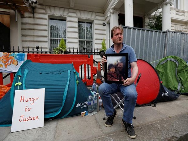 Richard Ratcliffe, husband of jailed Nazanin Zaghari-Ratcliffe, outside the Iranian Embassy in London