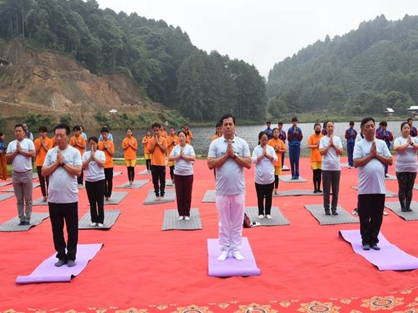 Union Minister Sarbananda Sonowal joins Yoga Utsav at the picturesque Ziro Valley in Arunachal Pradesh. (Pic credit: PIB)