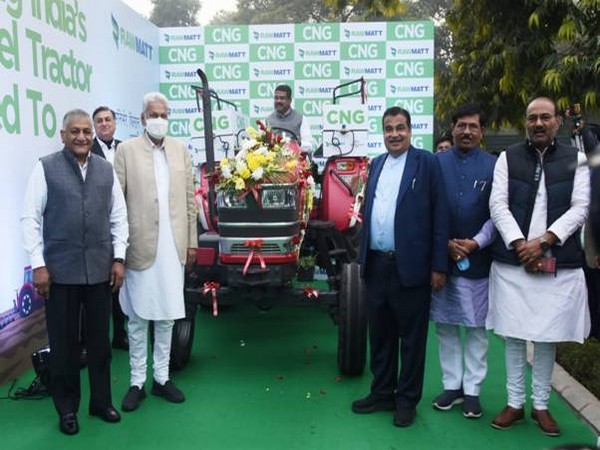 Union Minister Nitin Gadkari along with other ministers inaugurating CNG tractor on Friday. (Photo/PIB)