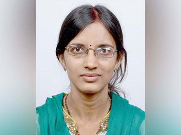 Indian mathematician Neena Gupta receives Ramanujan Prize for Young Mathematicians 2021. (Photo Courtesy: PIB)