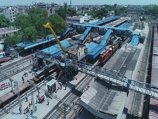 Foot Over Bridge at Ludhinana (Firozepur Division, Northern Railway) (Photo/PIB)
