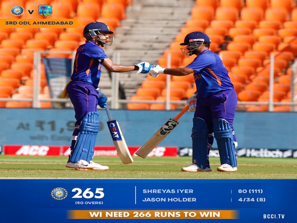 Shreyas Iyer and Rishabh Pant during their 110-run partnership (Image: BCCI Twitter)