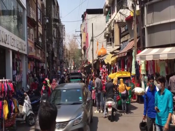 Crowd in a market area of Indore. (Photo/ ANI)
