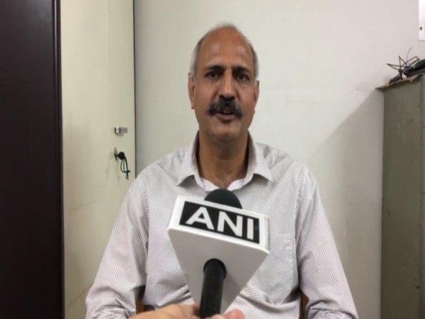 Indore Lokayukta Inspector Vijay Chaudhury speaking to ANI on Friday.