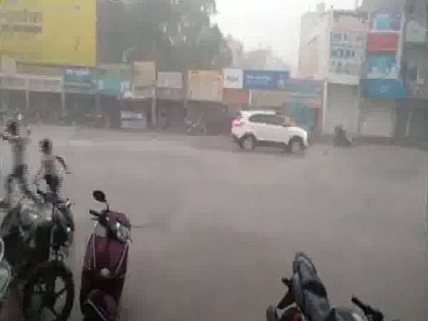 Visuals from indore on Sunday. Photo/ANI