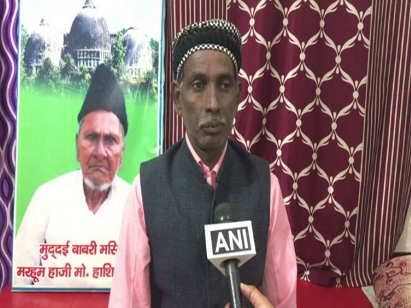 Iqbal Ansari speaking to ANI in Ayodhya on Sunday. Photo/ANI