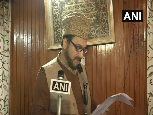 Mufti Nasir-ul-Islam, Grand Mufti of Jammu and Kashmir, announcing the order. Photo/ANI
