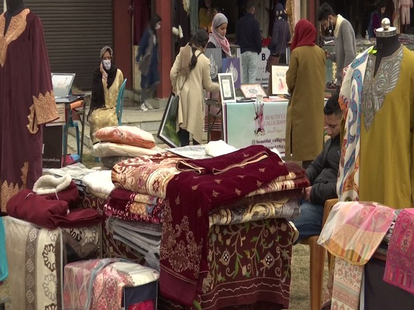 Exhibition organised in Srinagar to motivate the young entrepreneurs (Photo/ ANI) 