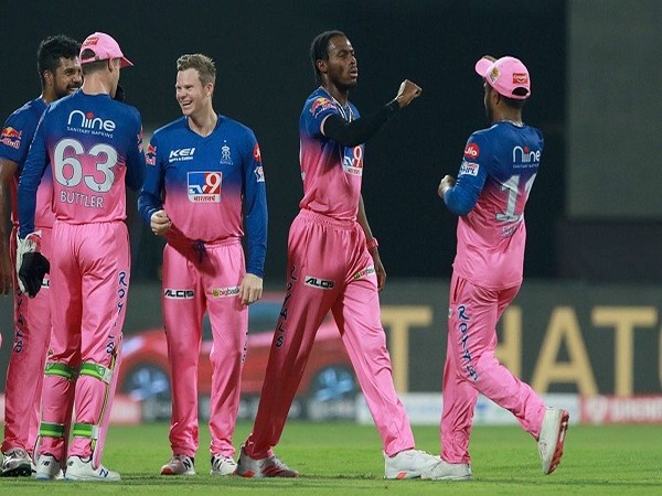 Jofra Archer of Rajasthan Royals celebrates the wicket of Prithvi Shaw (Image: BCCI/IPL)