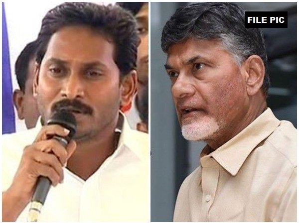 CM Jaganmohan Reddy (L) and Chandrababu Naidu (R) (File photo/ANI)