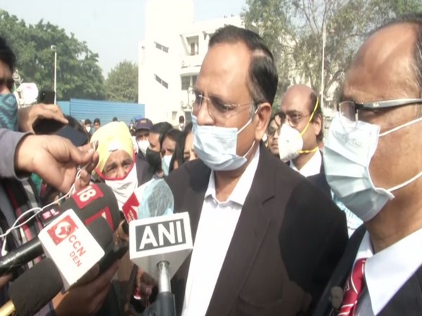 Delhi Health Minister Satyendra Jain at Rajiv Gandhi Super Speciality Hospital