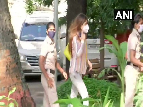 Fashion Designer Simone Khambatta outside NCB office in Mumbai [Photo/ANI]