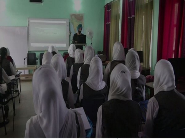 Students attending a lecture in a smart class at a govt school in Poonch [Photo/ANI]