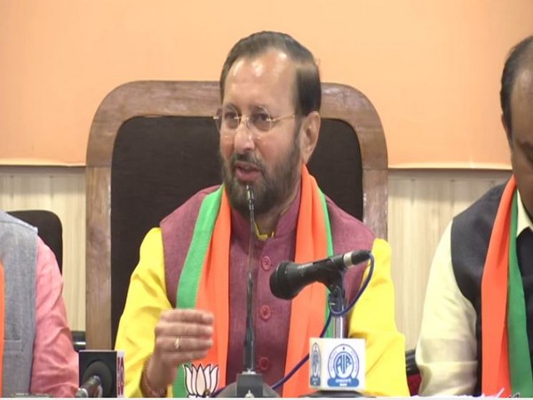 Union Environment Minister Prakash Javadekar speaking to reporters in Lucknow, Uttar Pradesh on Saturday. Photo/ANI