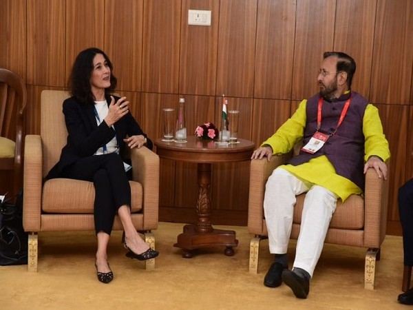 Secretary-General of Ramsar Convention on Wetlands, Martha Rojas Urrego (left) with Union Minister Prakash Javadekar