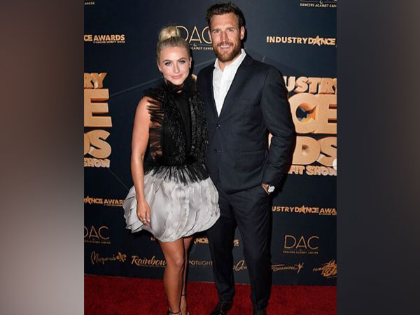 Julianne Hough, Brooks Laich (Image courtesy: Instagram)