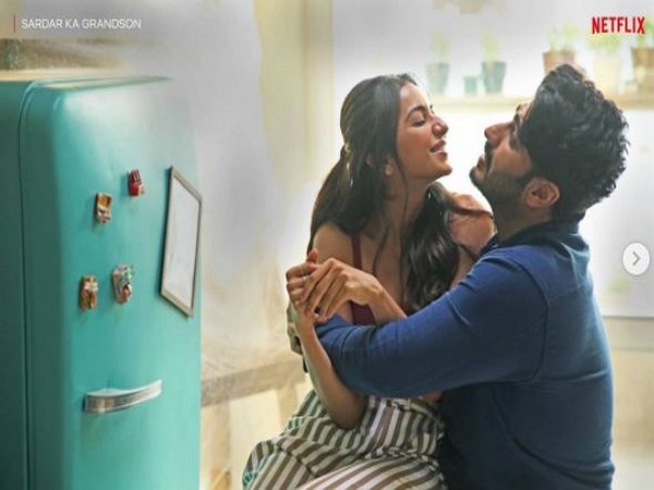 Arjun Kapoor and Rakul Preet Singh from 'Sardar Ka Grandson' (Image courtesy: Instagram)