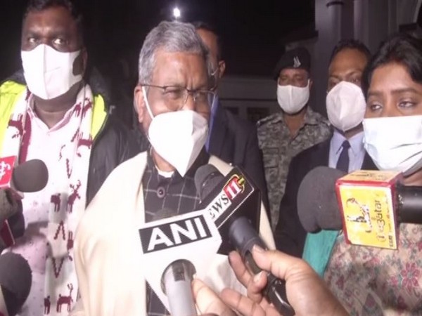 Babulal Marandi outside Governor House. (ANI/photo)