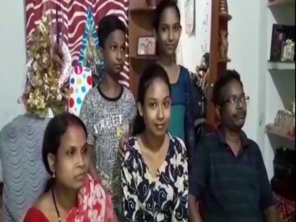 Nandita Haripal (centre) has topped Jharkhand Academic Council Class 12 exams. (Photo: ANI)