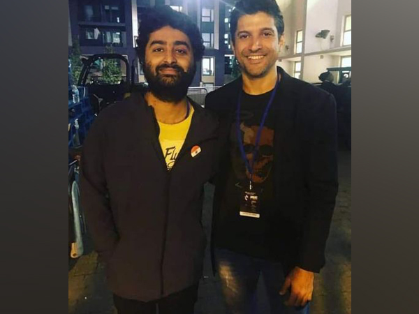 Arijit Singh with Farhan Akhtar (Image Source: Instagram)