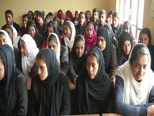 J-K Police organise awareness programme against drug abuse in Poonch. Photo/ANI