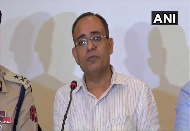 Jammu and Kashmir Principal Secretary Rohit Kansal speaking to media persons in Srinagar on Thursday.