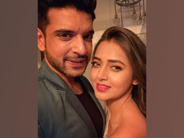 Karan Kundrra with his girlfriend, actor Tejasswi Prakash (Image source: Instagram)