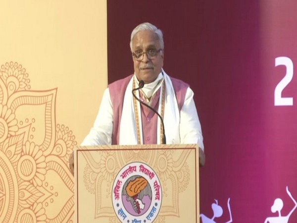 RSS leader Bhaiyyaji Joshi speaking at the event in Nagpur.