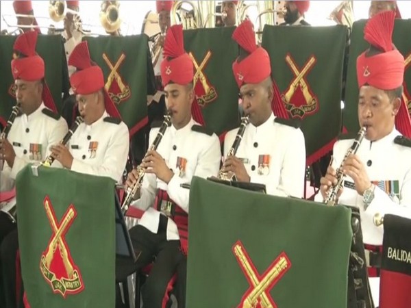 Visual of Indian Army's band playing at Dal Lake (Photo/ANI)