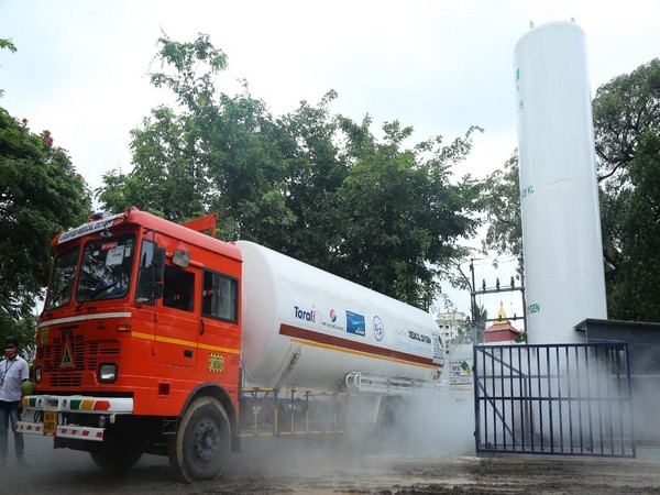 Visual of the oxygen tanker that reached Kochi