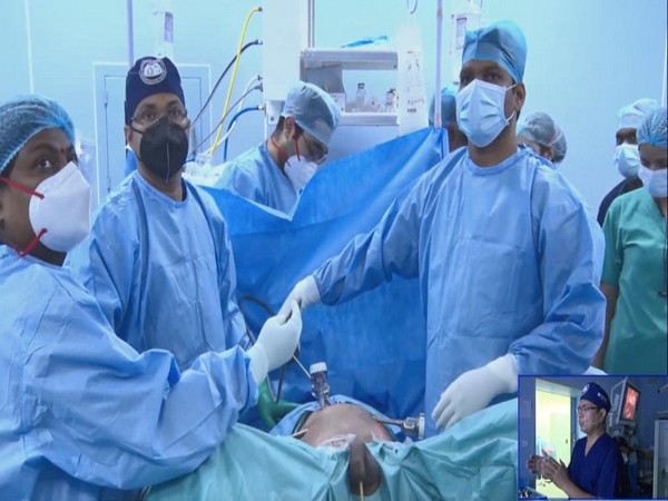 Safdarjung Hospital doctors during the surgeries. (ANI/photo)