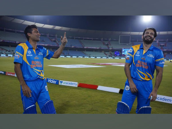 Formers India cricketers Mohammad Kaif and Irfan Pathan (Image: Mohammad Kaif's Twitter)