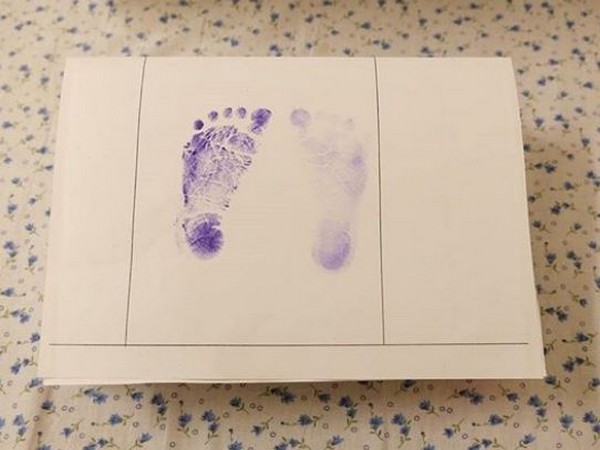 Kalki posted a picture of the newly born's footprints on a piece of paper (Picture courtesy: Instagram)