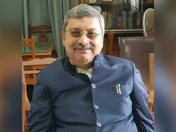 MP and Senior Advocate of Calcutta HC, Kalyan Bandopadhyay (Photo/Twitter)