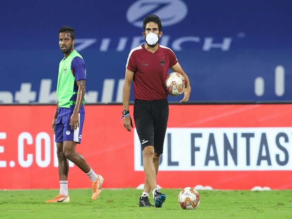 Khalid Jamil aims to make it 4 wins in 4 for NEUFC after taking over as caretaker boss (Image: ISL)