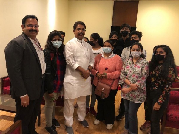 Karnataka Minister R Ashoka with students 