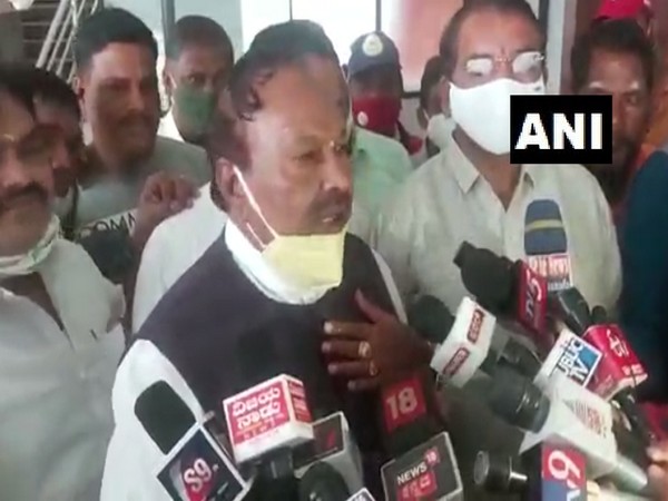 Karnataka Minister KS Eshwarappa speaking to media on Sunday. [Photo/ANI]