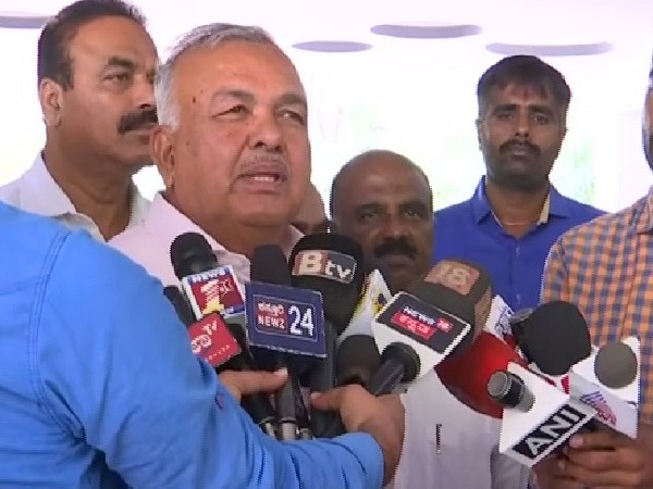Congress leader Ramalinga Reddy speaking to media in Bengaluru, Karnataka on Sunday. 