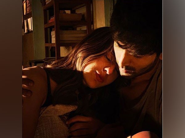 Sara Ali Khan and Kartik Aaryan in a still from their next film (Source: Instagram)