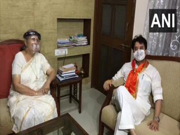 BJP leader Jyotiraditya Scindia on Monday met former Lok Sabha speaker Sumitra Mahajan at the latter's residence in Indore.
