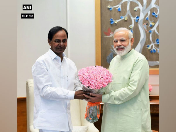 Telangana Chief Minister K Chandrasekhar Rao with Prime Minister Narendra Modi. (File photo)