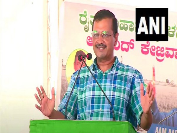 Arvind Kejriwal addressing rally in Bengaluru. (ANI/photo)