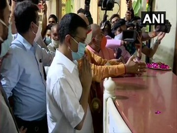 Delhi Chief Minister Arvind Kejriwal offering prayers to Lord Krishna on Janmashtami at ISKCON temple in New Delhi. 