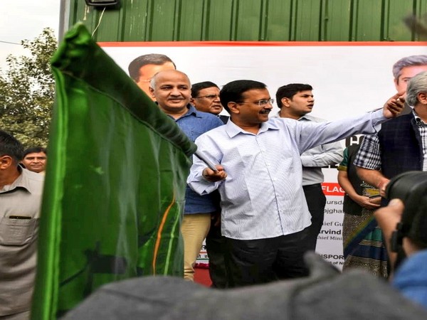 Delhi chief minister Arvind Kejriwal flagging off 100new buses in New Delhi on Thursday. (Photo/ANI)