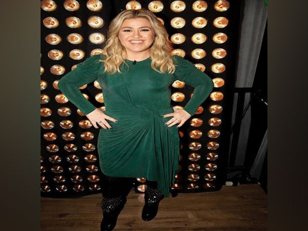 Kelly Clarkson (Image courtesy: Instagram)