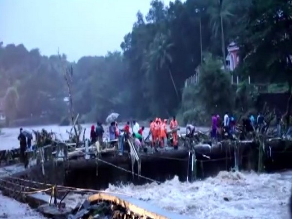 Heavy rain lashes Kerala 