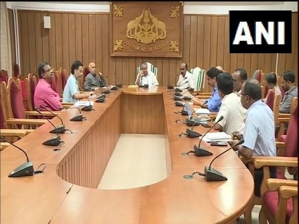 Kerala Chief Minister Pinarayi Vijayan chairing high-level meeting with top government officials in Idukki on Thursday. Photo/ANI