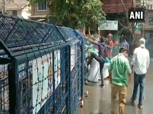 BJP Yuva Morcha protests in Kozhikode in Kerala on Friday.  (Photo/ANI)