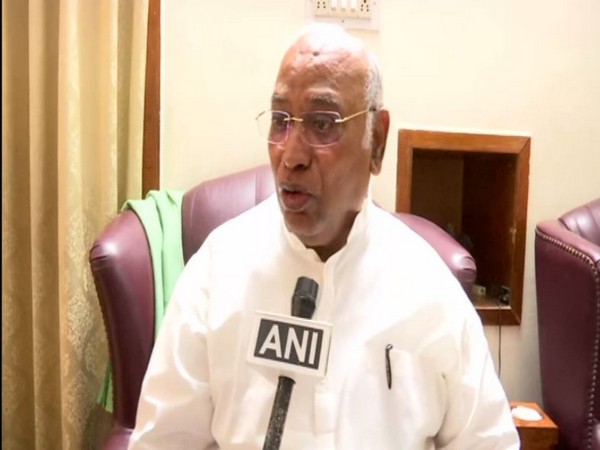 Malikarjuna Kharge speaks to ANI in Bengaluru on Wednesday. [Photo/ANI]