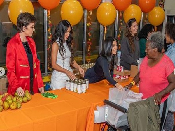 Kris Jenner, Kim and Kourtney Kardashian distributing food to the needy ones (Image courtesy: Instagram)